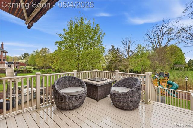 55405 Whitney Drive, Shelby Twp, MI 48315