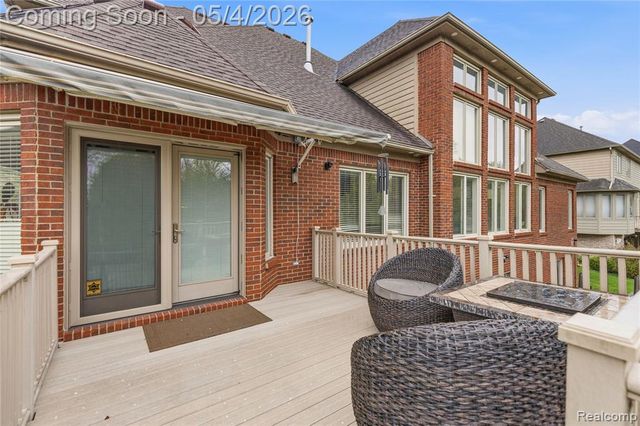 55405 Whitney Drive, Shelby Twp, MI 48315