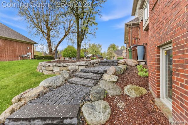 55405 Whitney Drive, Shelby Twp, MI 48315