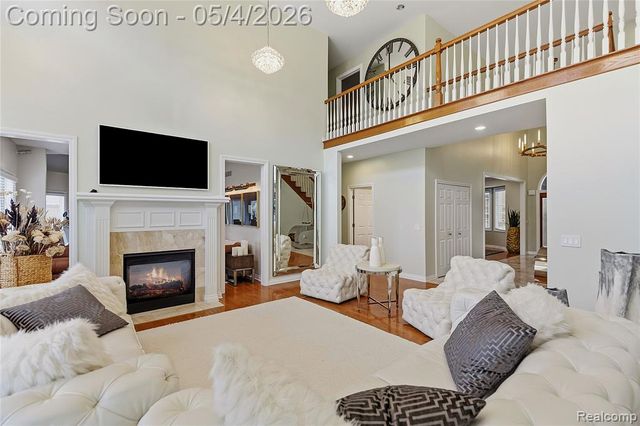 55405 Whitney Drive, Shelby Twp, MI 48315
