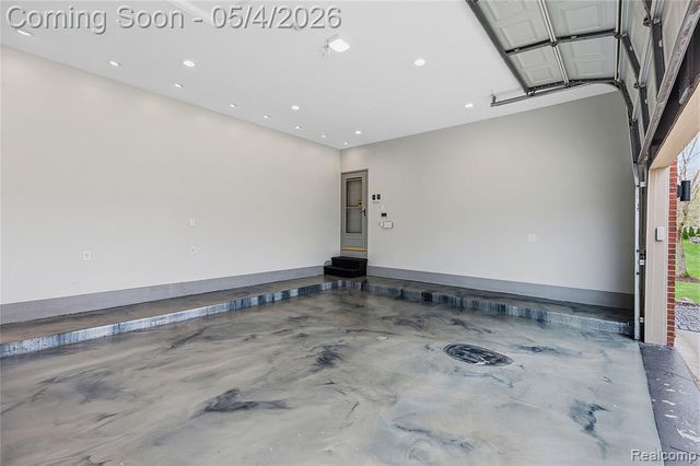 55405 Whitney Drive, Shelby Twp, MI 48315