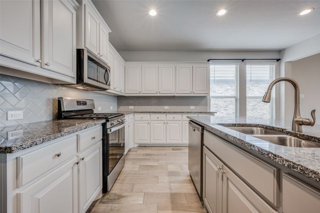 15933 Bronte Lane, Fort Worth, TX 76247