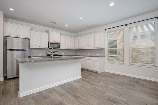 15933 Bronte Lane, Fort Worth, TX 76247