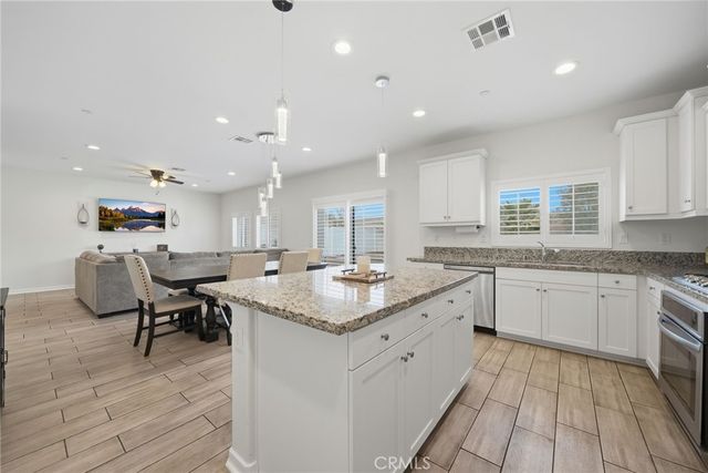 24318 Red Spruce, Murrieta, CA 92562