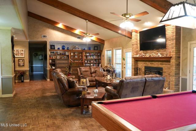 1899 Ratliff Road, Raymond, MS 39154
