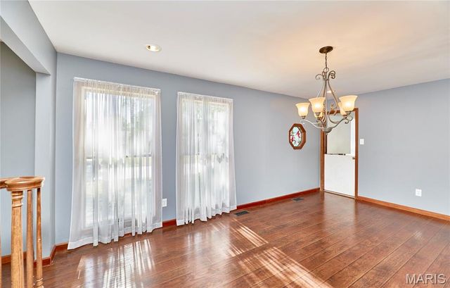 34 Melanie Court, St Charles, MO 63304