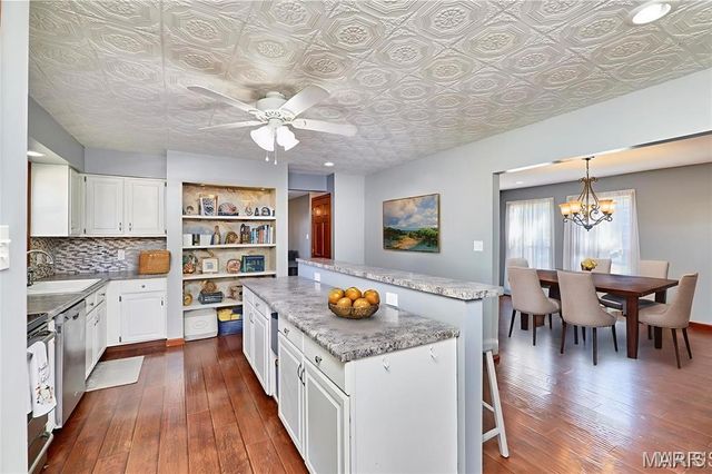 34 Melanie Court, St Charles, MO 63304