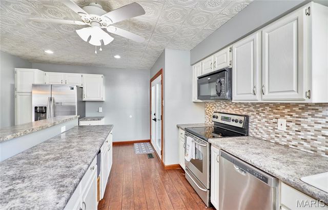 34 Melanie Court, St Charles, MO 63304