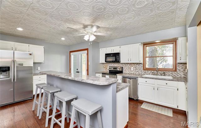 34 Melanie Court, St Charles, MO 63304