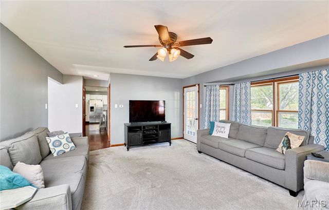 34 Melanie Court, St Charles, MO 63304