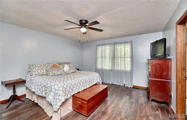 34 Melanie Court, St Charles, MO 63304