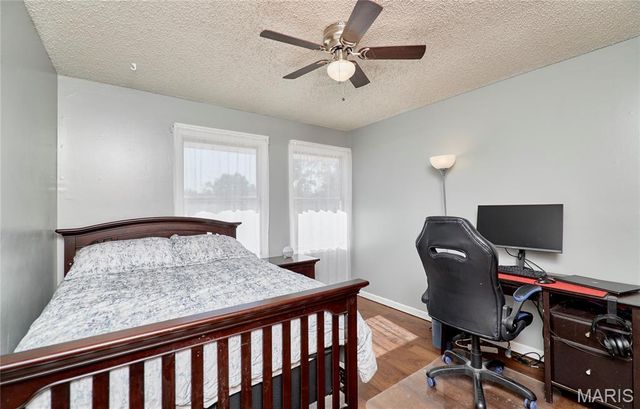 34 Melanie Court, St Charles, MO 63304