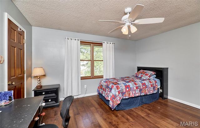 34 Melanie Court, St Charles, MO 63304