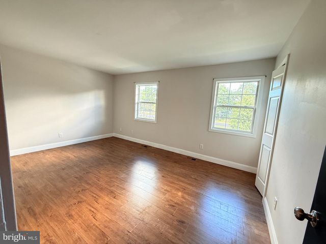 3 MADELEY CT, Sicklerville, NJ 08081