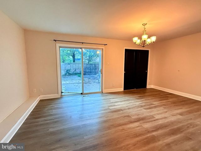 3 MADELEY CT, Sicklerville, NJ 08081