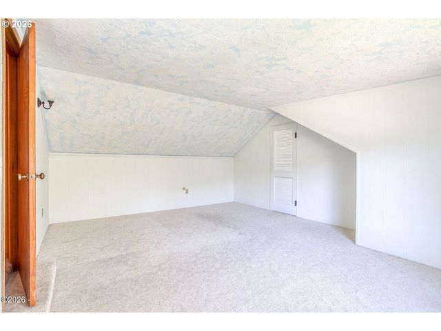 4702 Se 51ST St, Lincoln City, OR 97367