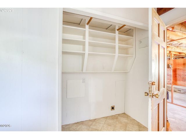4702 Se 51ST St, Lincoln City, OR 97367