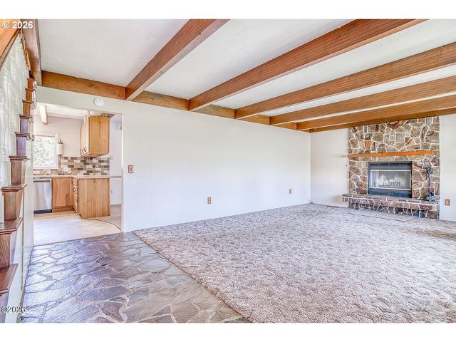 4702 Se 51ST St, Lincoln City, OR 97367