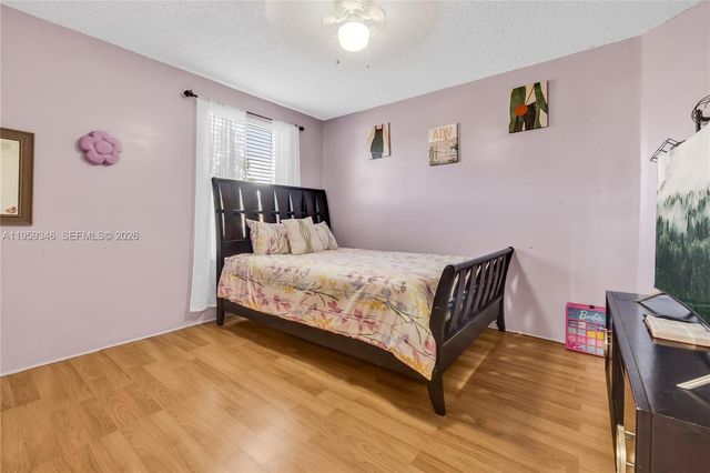 20709 NW 1st St, Pembroke Pines, FL 33029