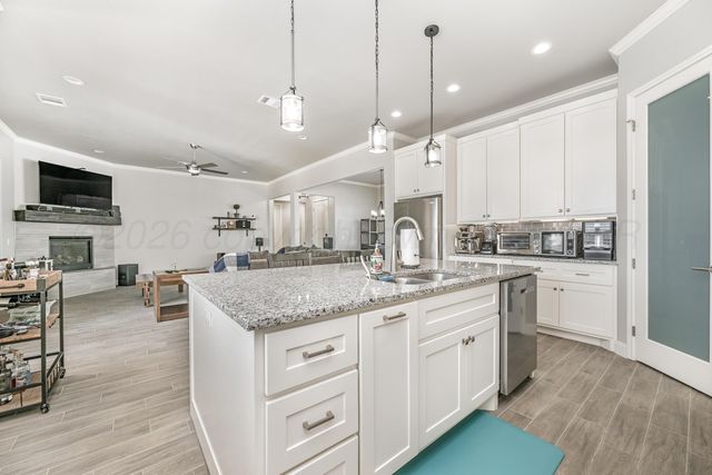 501 Country Club Drive, Canyon, TX 79015