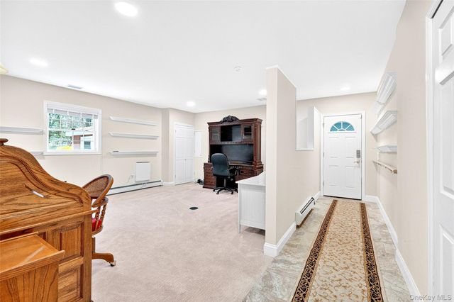 21 Barnaby Lane, Hartsdale, NY 10530