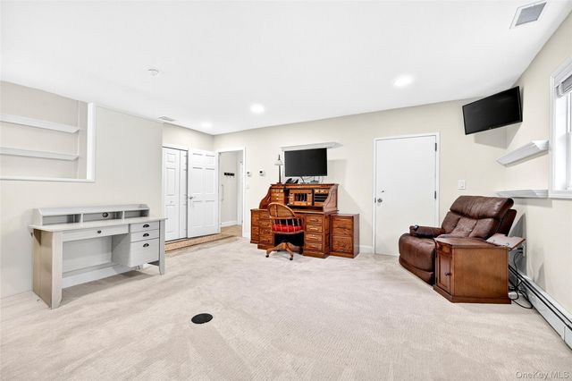 21 Barnaby Lane, Hartsdale, NY 10530