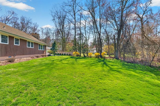21 Barnaby Lane, Hartsdale, NY 10530