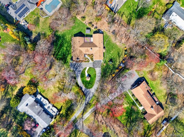 21 Barnaby Lane, Hartsdale, NY 10530