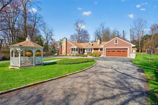 21 Barnaby Lane, Hartsdale, NY 10530