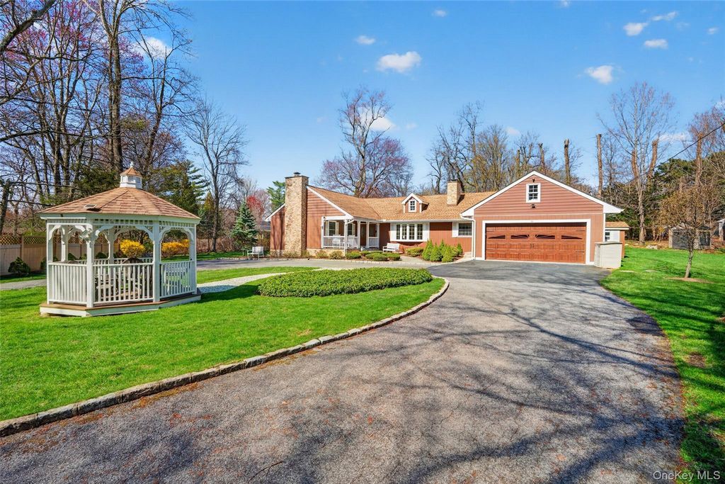 21 Barnaby Lane, Hartsdale, NY 10530