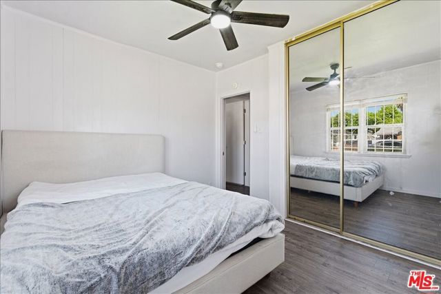 1232 W 74th Street, Los Angeles, CA 90044