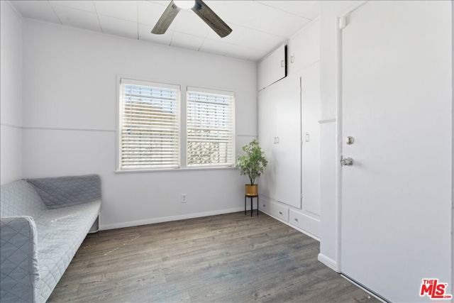 1232 W 74th Street, Los Angeles, CA 90044