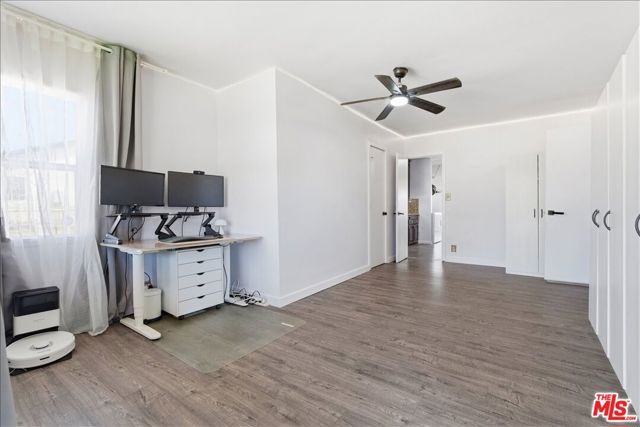 1232 W 74th Street, Los Angeles, CA 90044