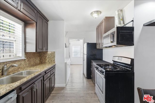 1232 W 74th Street, Los Angeles, CA 90044