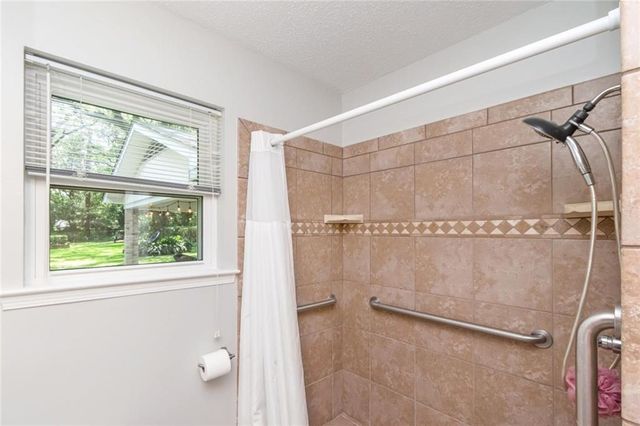 3909 Hillcrest Lane, Mobile, AL 36693