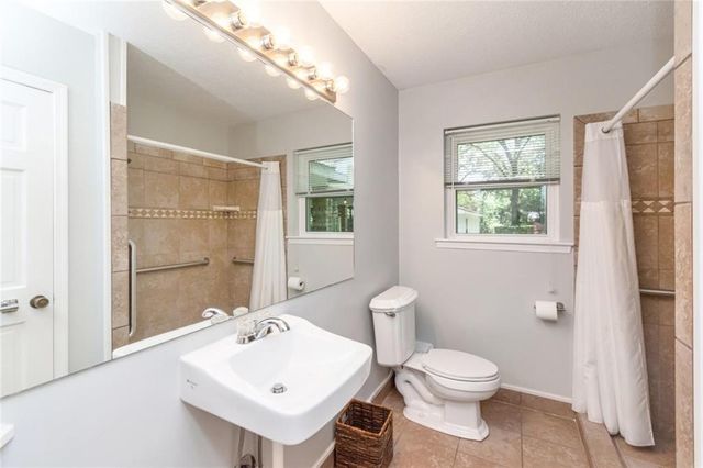 3909 Hillcrest Lane, Mobile, AL 36693