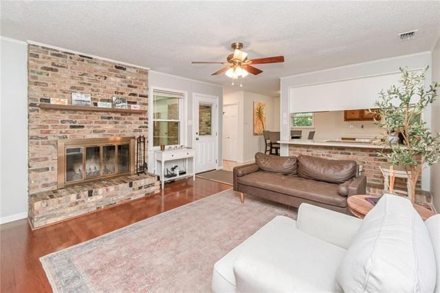 3909 Hillcrest Lane, Mobile, AL 36693