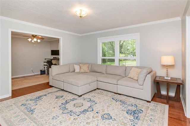 3909 Hillcrest Lane, Mobile, AL 36693