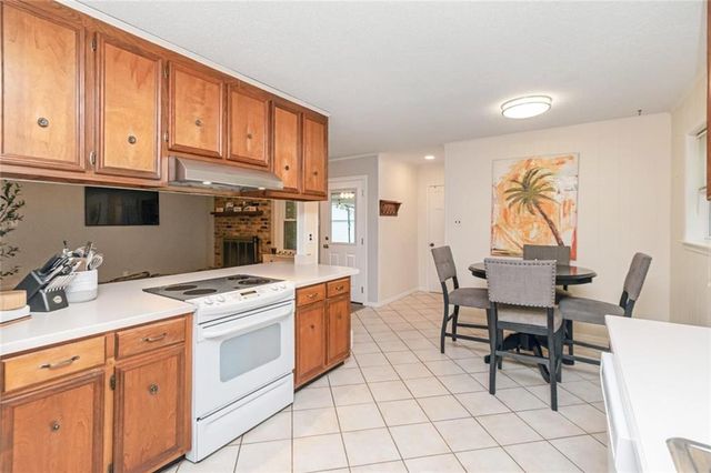 3909 Hillcrest Lane, Mobile, AL 36693