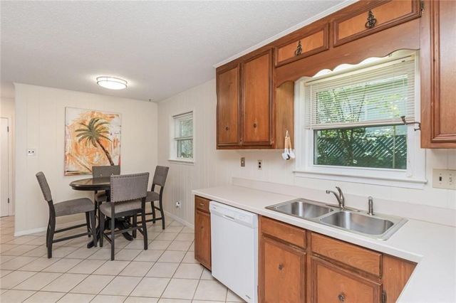 3909 Hillcrest Lane, Mobile, AL 36693