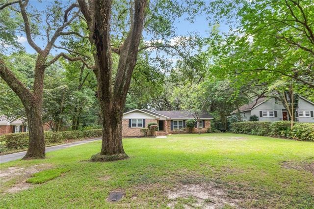 3909 Hillcrest Lane, Mobile, AL 36693