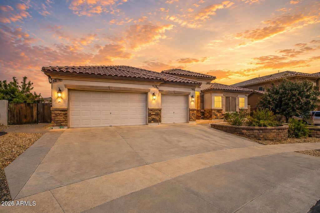33317 N 21ST Drive, Phoenix, AZ 85085 — photo 4