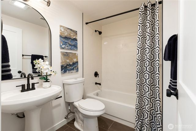 5134 S Wallace Street, Seattle, WA 98178
