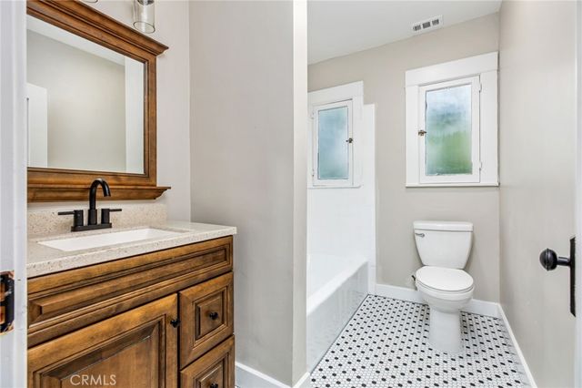 4427 Sunnyside, Riverside, CA 92506