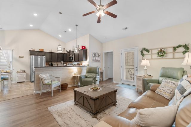 362 Shallow Cove Dr., Conway, SC 29527