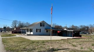556 W Columbia Avenue, Monticello, KY 42633
