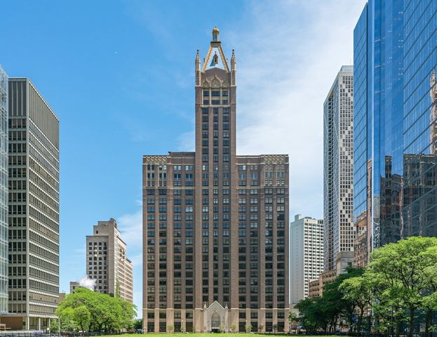 680 N Lake Shore Drive P7-74, Chicago, IL 60611