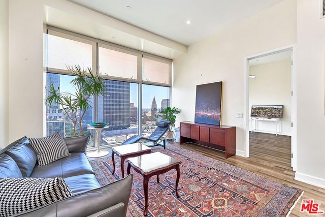 3223 W 6th Street 1005, Los Angeles, CA 90020