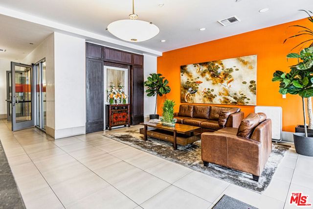 3223 W 6th Street 1005, Los Angeles, CA 90020