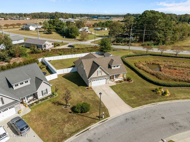 613 Brookfield Drive, Winterville, NC 28590